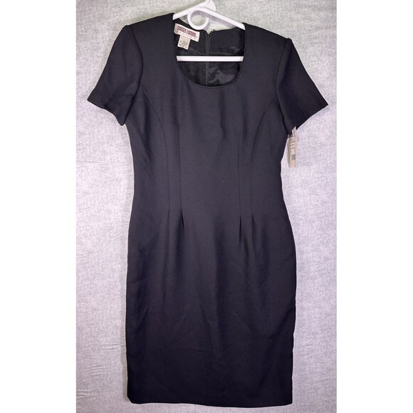 Maggy London Dresses & Skirts - NWT Vintage Maggy London Petite Size 6P Dress Black Cap Sleeve Sheath Dress Work